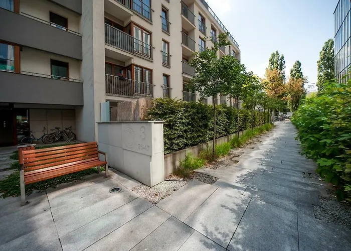 Very Berry - Maratonska 3 - Business Apartment, Garden, Check In 24h *